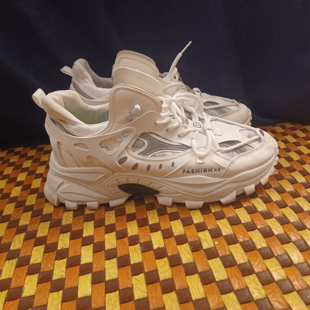 Basso sneakers Fashion XS White Size 45 (12 men's)